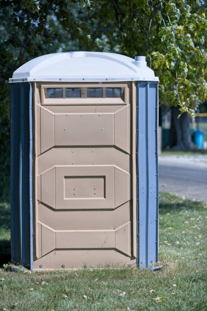 Best Porta potty delivery and setup  in Ives Estates, FL